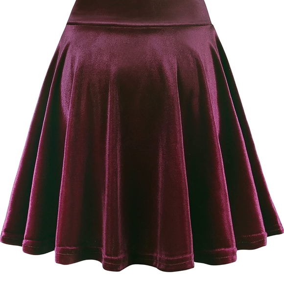 Basic Burgundy Velvet Skater Skirt - Picture 2 of 4